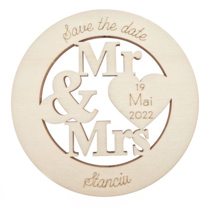 Marturie nunta, din lemn, model Mr & Mrs, diametru 10 cm
