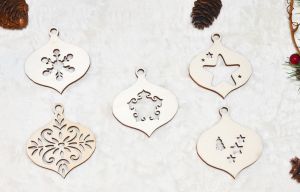 Set 5 ornamente Craciun, lemn - SC012