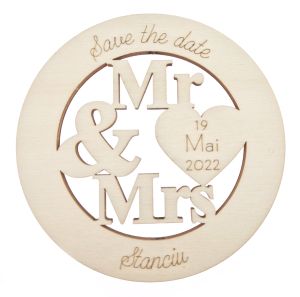 Marturie nunta, din lemn, model Mr & Mrs, diametru 10 cm